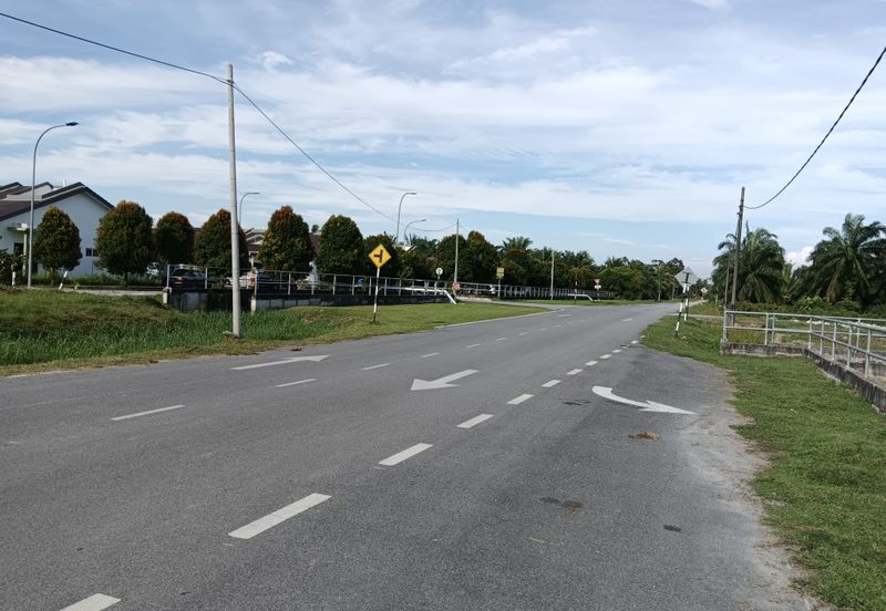 Pulau Indah ( Pulau Lumut )