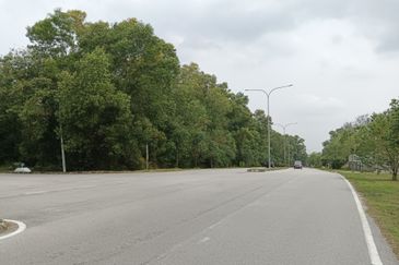 CYBER JAYA, PUTRA JAYA, KLIA MAIN ROAD RESIDENTIAL & COMMERCIAL-MIXED DEVELOPMENT WITH INFRA & ACCESS BY MEX, LDP, ELITE, SILK, PLUS. (019-2664083) 