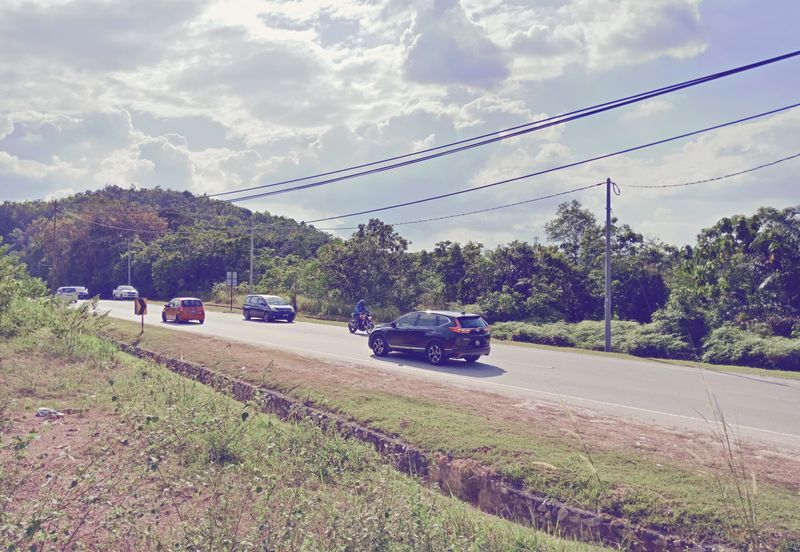 PUTRA JAYA/CYBER JAYA FREEHOLD & MAIN ROAD WITH DUAL FRONTAGE. FOR COMMERCIAL/RESIDENTIAL, HIGHRISE OR LANDED. GOOD ACCESS BY HIGHWAY & TRAIN.