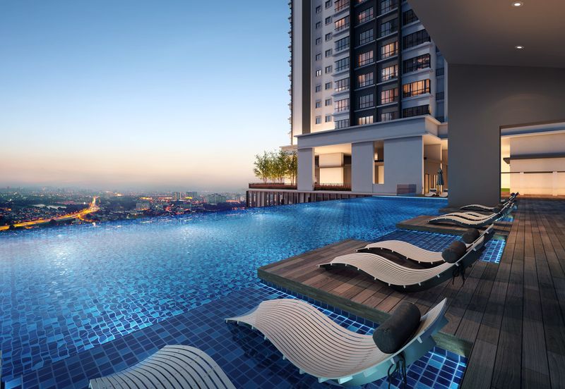 Padang Residences, Kota Semarak