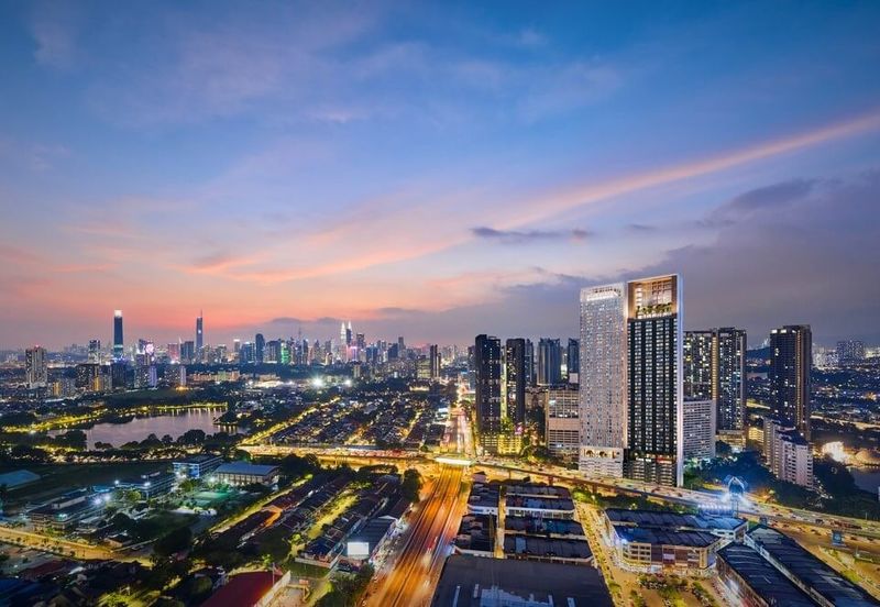 R Suites Chancery Residences