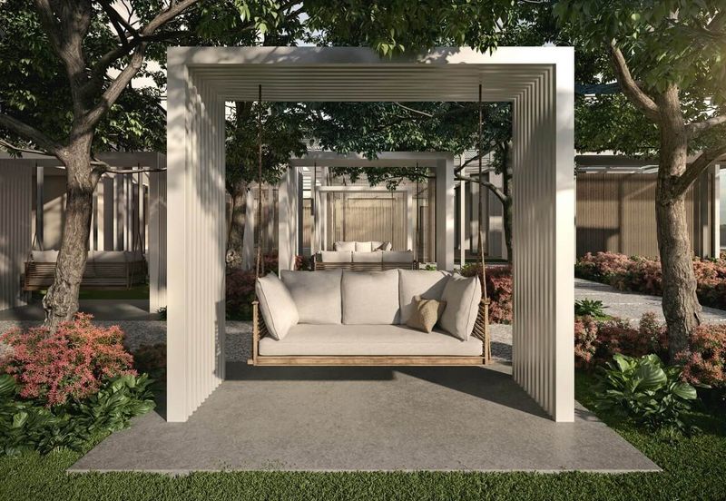 R Suites Chancery Residences