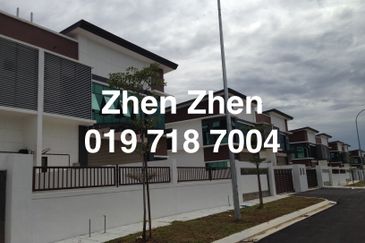 Kempas Utama Industrial Park, Kempas Corner Factory Unit for Rent in Prime Location