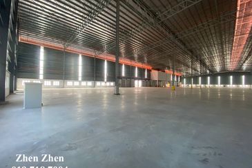 Senai Kulai, Detached Factory for Rent, Land Area 8.2 acres Freehold 1200 Amps, c/w 20 dock leveller