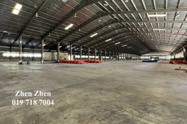 Pasir Gudang Detached Factory Warehouse for Sale, Medium Industry LA: 5.9 acres, Ceiling Height: 12M