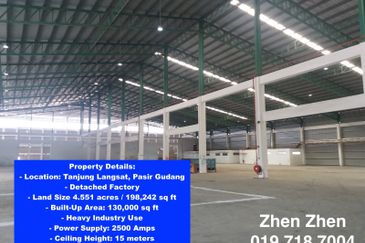 Pasir Gudang, Tanjung Langsat, Heavy Industry Factory for Sale, Power Supply: 2,500 Amps, Ceiling Height: 15m