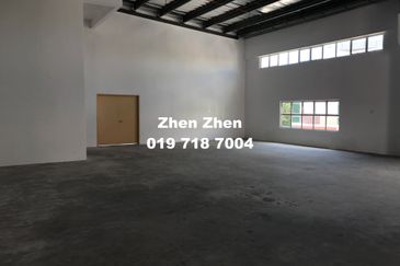 Kawasan Perindustrian SiLC Factory for Sale in Iskandar Puteri, Johor, Broad Access Road, C/W Service Lift