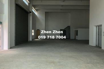 Kawasan Perindustrian SiLC Factory for Sale in Iskandar Puteri, Johor, Broad Access Road, C/W Service Lift