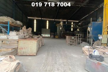 Kawasan Perindustrian Tanjung Langsat, Factory for Sale, Power Supply: 1000 Amps, 2 acres