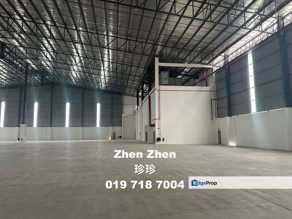 Senai, Ready Detached Factory for Rent, Land Area: 9.37 acres, 29 dock levelers, 1,200 Amps, Johor, Senai
