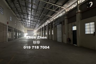 Tampoi, Larkin, Kempas, Factory For Rent