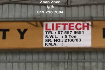 Kawasan Perindustrian Senai Fasa 3, Detached Factory for Rent, Overhead Cranes, Cheap, Good Price