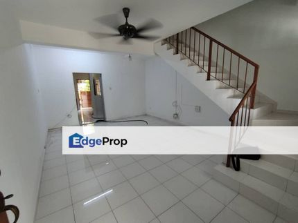 *For Sale*

📍Jalan Lading , Taman Puteri Wangsa, 81800 Ulu Tiram
Double Storey Low Cost, Johor, Johor Bahru