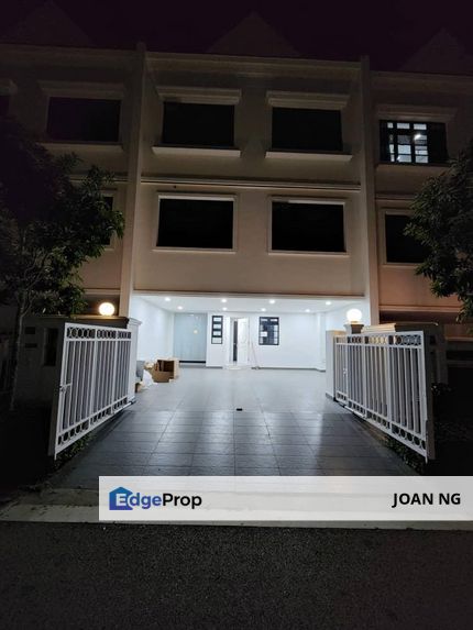 3 Storey Superlink House For Sale / Eco Botanic @ The Chateau / Nusa Jaya / Iskandar Puteri, Johor, Nusajaya