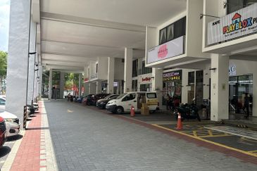 Fortune Centra Residence