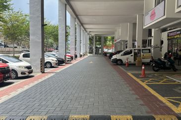 Fortune Centra Residence