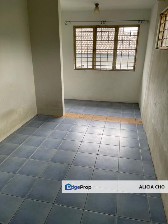 2 storey corner house with bigger land, Kuala Lumpur, Kepong