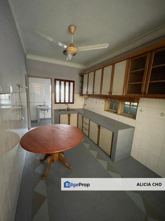 2 storey corner house with bigger land, Kuala Lumpur, Kepong