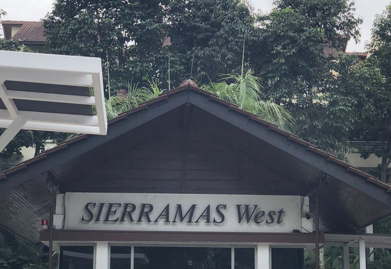 Sierramas West