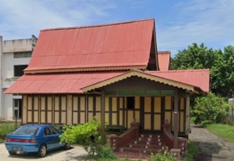  TANAH  BANDAR MELAKA UNTUK  DIJUAL- RUMAH KAMPUNG