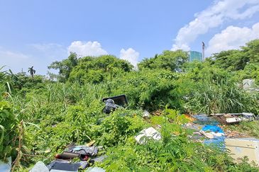 Commercial Land near AEON Bandaraya Malacca For Sale RM 1.3 Mill