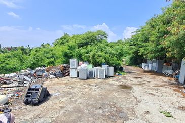 Commercial Land near AEON Bandaraya Malacca For Sale RM 1.3 Mill