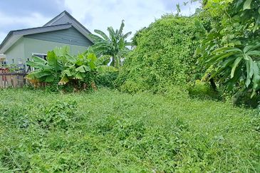  TANAH  BANDAR MELAKA UNTUK  DIJUAL- RUMAH KAMPUNG