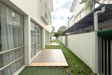 Spacious Freehold Double Storey Semi-D @ Setia Damai 14 Setia Alam
