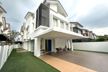 Spacious Freehold Double Storey Semi-D @ Setia Damai 14 Setia Alam