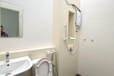 Spacious Freehold Double Storey Semi-D @ Setia Damai 14 Setia Alam