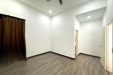 Spacious Freehold Double Storey Semi-D @ Setia Damai 14 Setia Alam