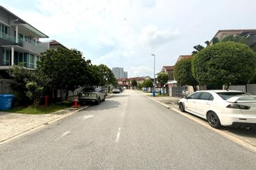 Spacious Freehold Double Storey Semi-D @ Setia Damai 14 Setia Alam