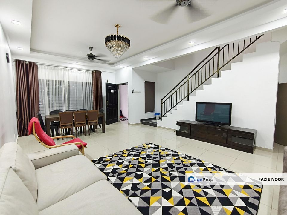 Facing Open Double Storey Terrace Taman Semarang Indah Dengkil, Selangor, Dengkil