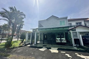 Corner Lot 2-Storey Terraced House @ Putra Permai Putra Heights