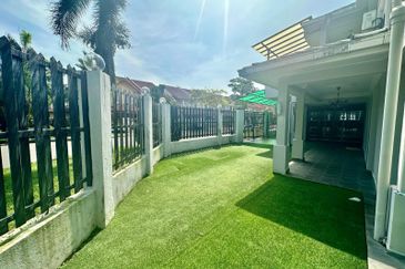 Corner Lot 2-Storey Terraced House @ Putra Permai Putra Heights