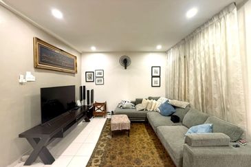 Renovated 2.5 Storey Semi-D @ Seksyen 7 Shah Alam