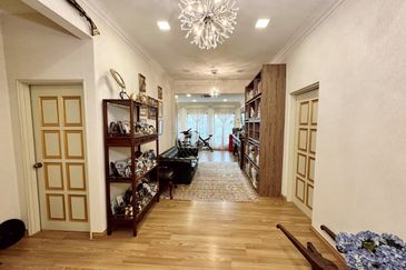 Below Market Value! Corner Lot Semi-D Ss4 Petaling Jaya