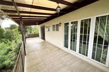 Below Market Value! Corner Lot Semi-D Ss4 Petaling Jaya