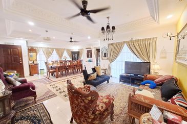 Below Market Value! Corner Lot 2-Storey Terraced @Bukit Jelutong