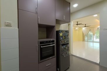 Facing Open Renovated 2 Storey Bandar Tasik Kesuma Fasa 8 @ Beranang