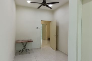Facing Open Renovated 2 Storey Bandar Tasik Kesuma Fasa 8 @ Beranang