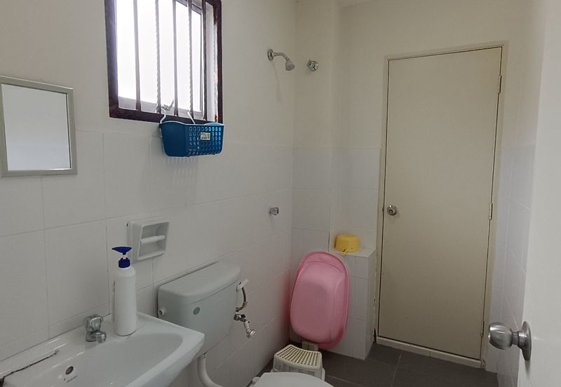 Facing Open Renovated 2 Storey Bandar Tasik Kesuma Fasa 8 @ Beranang