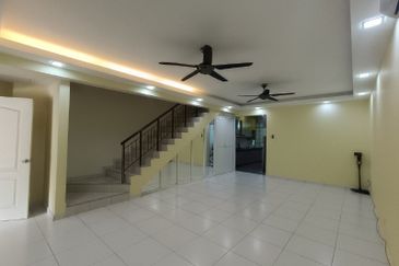 Facing Open Renovated 2 Storey Bandar Tasik Kesuma Fasa 8 @ Beranang
