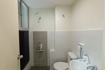 Facing Open Renovated 2 Storey Bandar Tasik Kesuma Fasa 8 @ Beranang