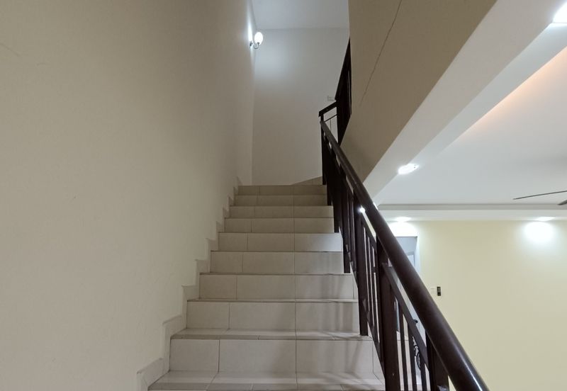 Facing Open Renovated 2 Storey Bandar Tasik Kesuma Fasa 8 @ Beranang