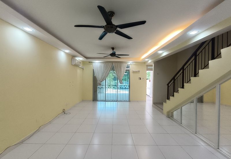 Facing Open Renovated 2 Storey Bandar Tasik Kesuma Fasa 8 @ Beranang