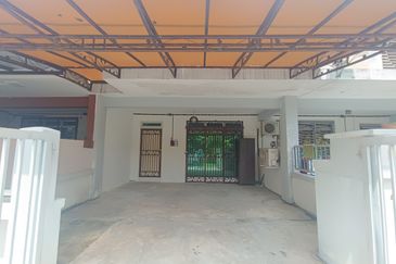 Facing Open Renovated 2 Storey Bandar Tasik Kesuma Fasa 8 @ Beranang