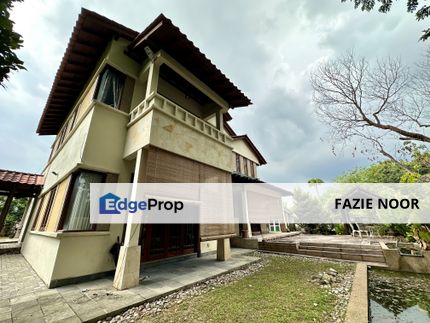 2.5-Storey Bungalow in a Prestigious Enclave — Seksyen 11 Shah Alam, Selangor, Shah Alam