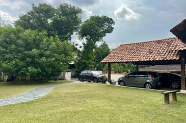 Seksyen 11, Shah Alam