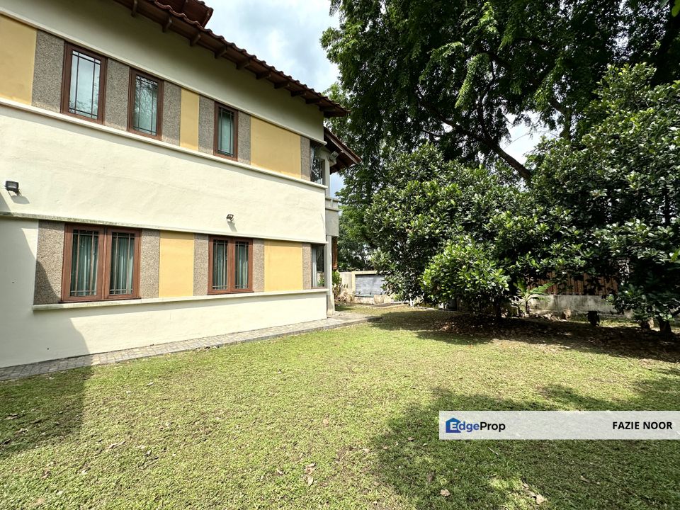 Exclusive 2.5-Storey Bungalow in Elite Enclave Seksyen 11 Shah Alam, Selangor, Shah Alam